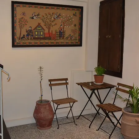 Loggia Traditional Apartment *