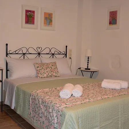 Loggia Traditional Rethymno (Crete)